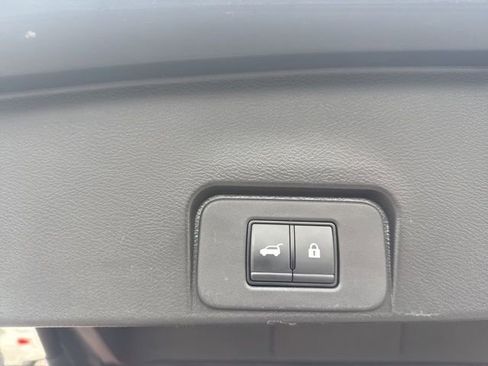 Certified 2023 Nissan Rogue SL w/ SL Premium Package image 12