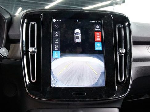 Certified 2023 Volvo XC40 Recharge Plus AWD/4WD image 13