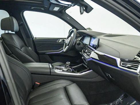 Used 2020 BMW X5 xDrive40i w/ M Sport Package image 16