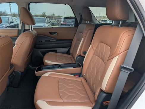 New 2026 Nissan Pathfinder Platinum image 20
