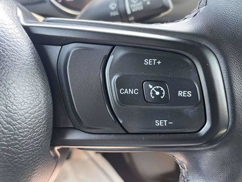 Used 2022 Jeep Wrangler Sport AWD/4WD image 24
