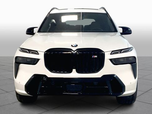 New 2026 BMW X7 M60i image 3