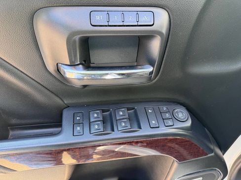 Used 2017 GMC Sierra 1500 SLT image 21