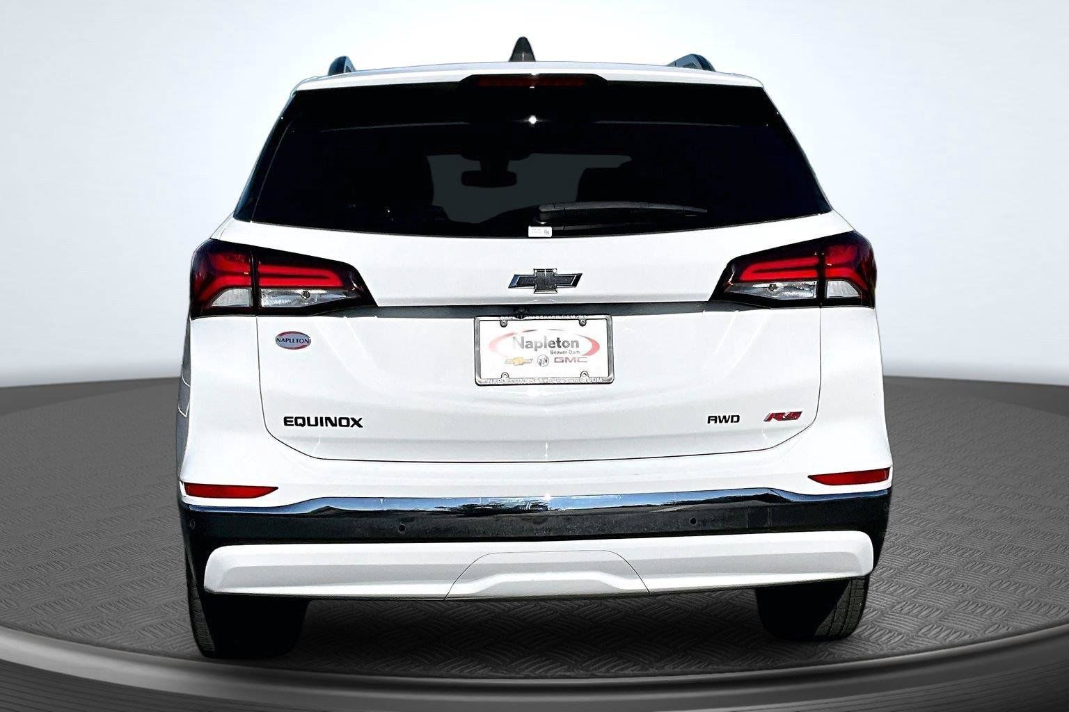 Used 2022 Chevrolet Equinox RS w/ RS Leather Package AWD/4WD image 4