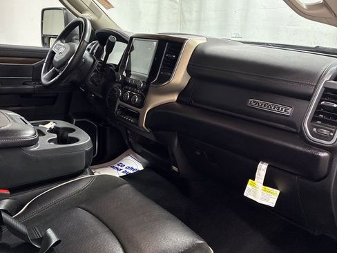 Used 2024 RAM 2500 Laramie w/ Safety Group AWD/4WD image 32