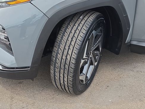 Used 2024 Hyundai Tucson Limited image 36