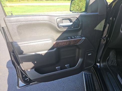 Used 2022 GMC Sierra 1500 Denali w/ Denali Reserve Package image 17