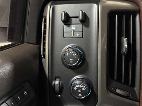 Used 2015 Chevrolet Silverado 3500 High Country w/ Duramax Plus Package AWD/4WD image 19