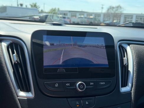 Used 2023 Chevrolet Malibu LT image 22