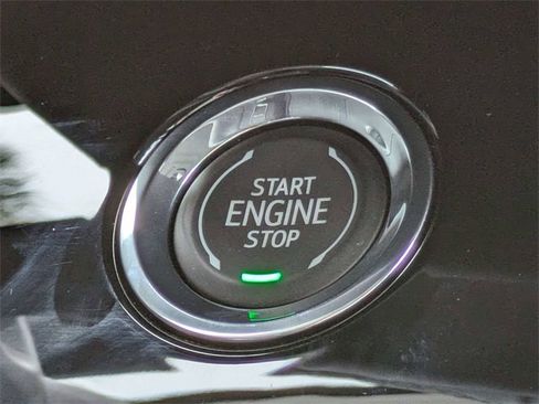 New 2025 Buick Envision Avenir image 31