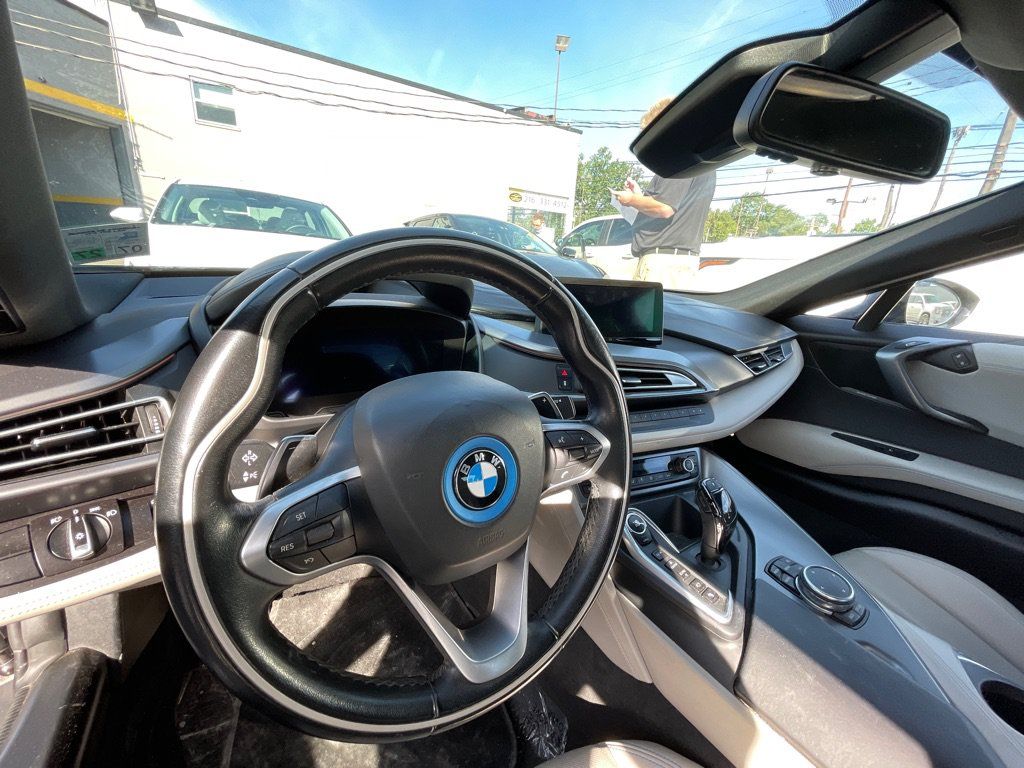 Used 2015 BMW i8 AWD/4WD image 5