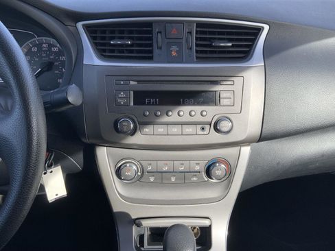 Used 2014 Nissan Sentra SV image 29