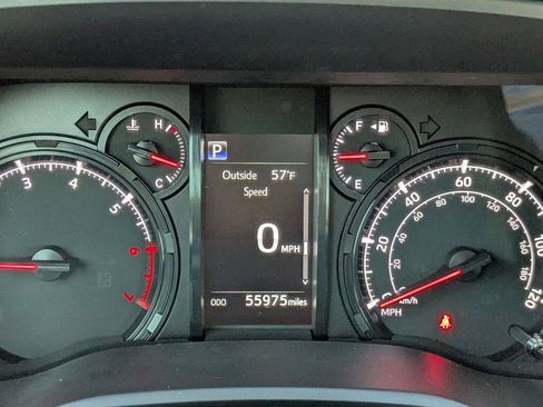 Used 2022 Toyota 4Runner SR5 Premium w/ Moonroof Package image 26