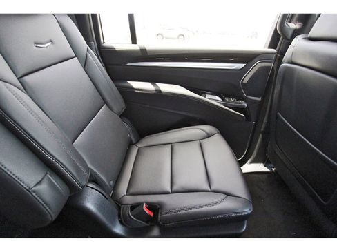 New 2026 Cadillac Escalade ESV 2WD image 11