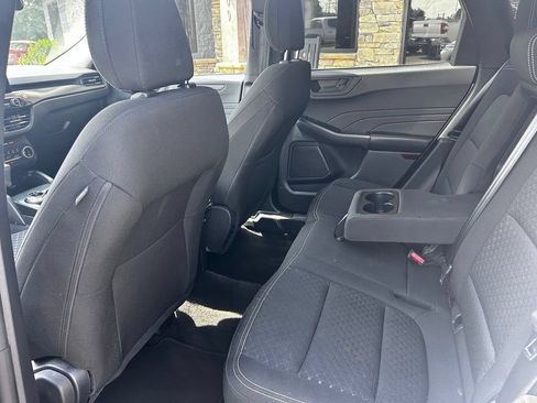 Used 2025 Ford Escape Active AWD/4WD image 8