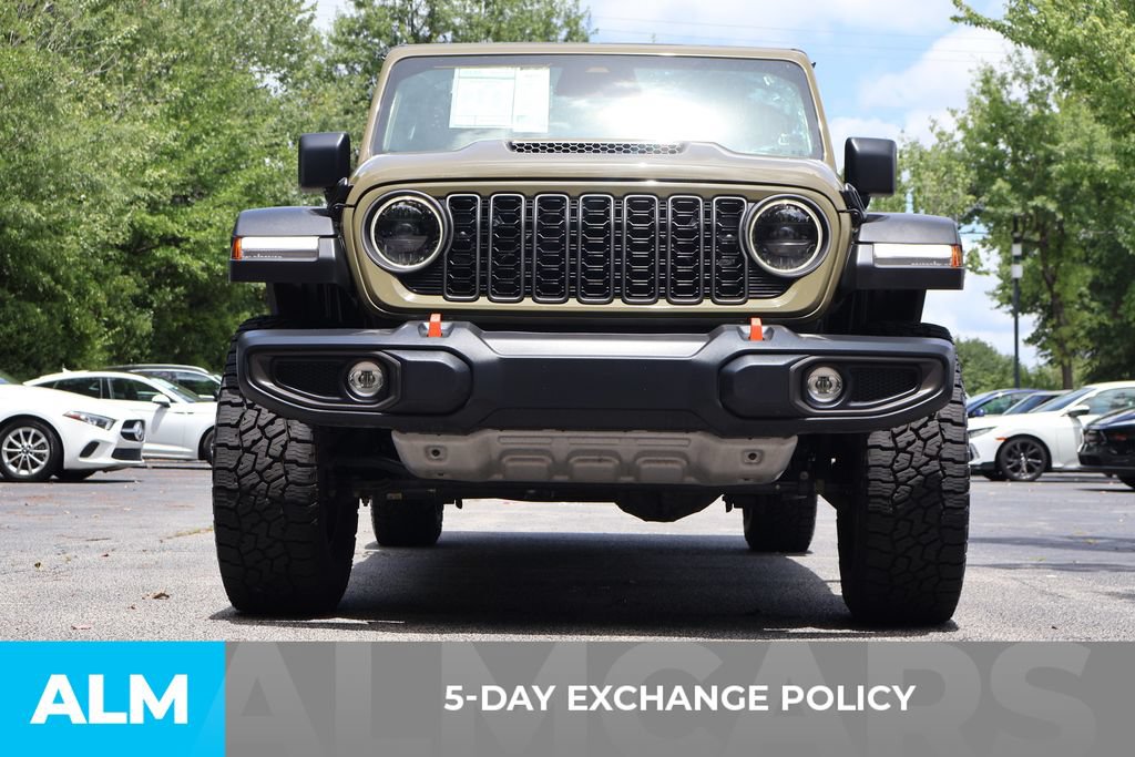 Used 2026 Jeep Gladiator Mojave AWD/4WD image 3