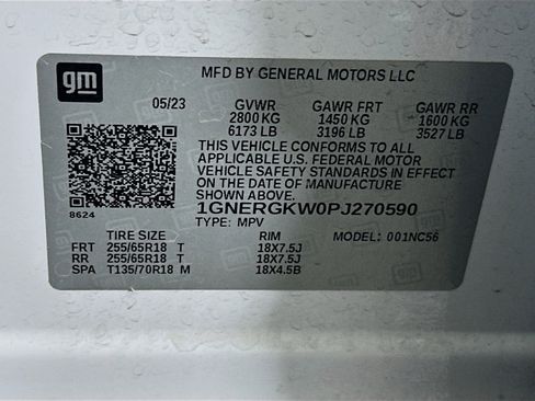 Used 2023 Chevrolet Traverse LT FWD image 12