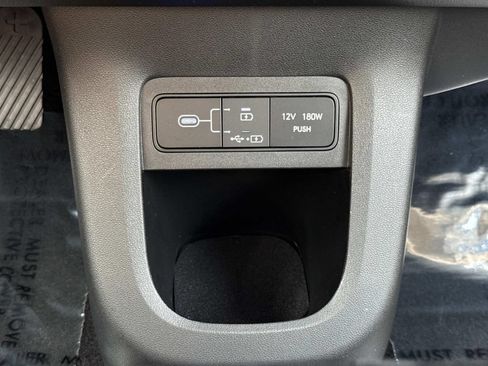 Used 2025 Hyundai Ioniq 5 SE RWD image 7