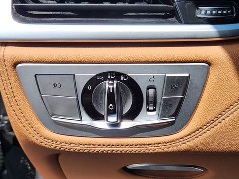 Used 2018 BMW 750i xDrive AWD/4WD image 26