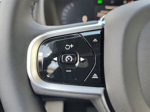 New 2026 Volvo XC90 B6 Plus image 15