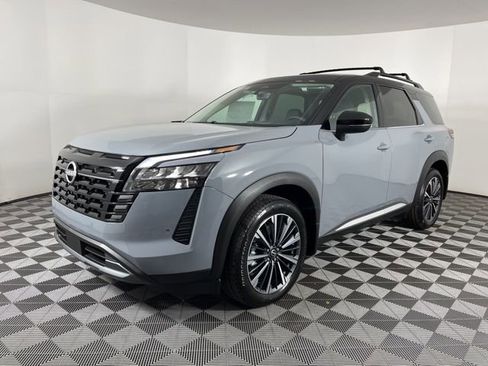 New 2026 Nissan Pathfinder Platinum w/ Accent Package AWD/4WD image 6
