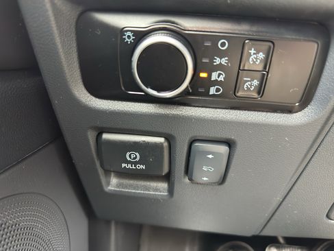 Used 2024 Ford Expedition Max XLT AWD/4WD image 11