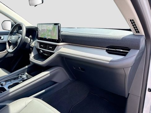 New 2026 Ford Explorer Active w/ Active Comfort Package RWD image 30