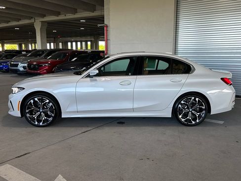 Used 2026 BMW 330i Sedan RWD image 2
