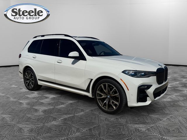 Used 2021 BMW X7 M50i w/ Dynamic Handling Package AWD/4WD image 7