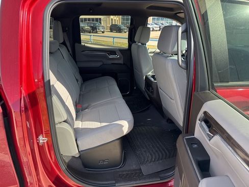 Used 2023 Chevrolet Silverado 1500 LT image 11