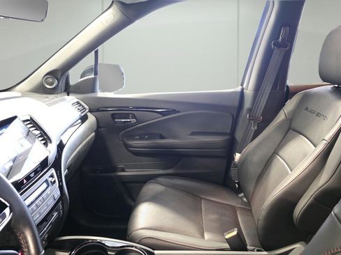 Used 2022 Honda Pilot Black Edition image 12