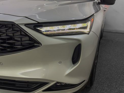 Used 2024 Acura MDX A-Spec image 5