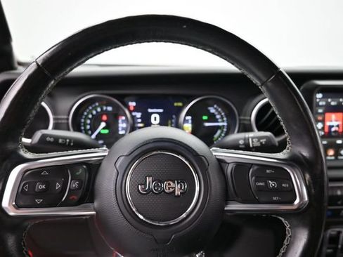 Used 2023 Jeep Wrangler Unlimited Sahara w/ Cold Weather Group AWD/4WD image 20