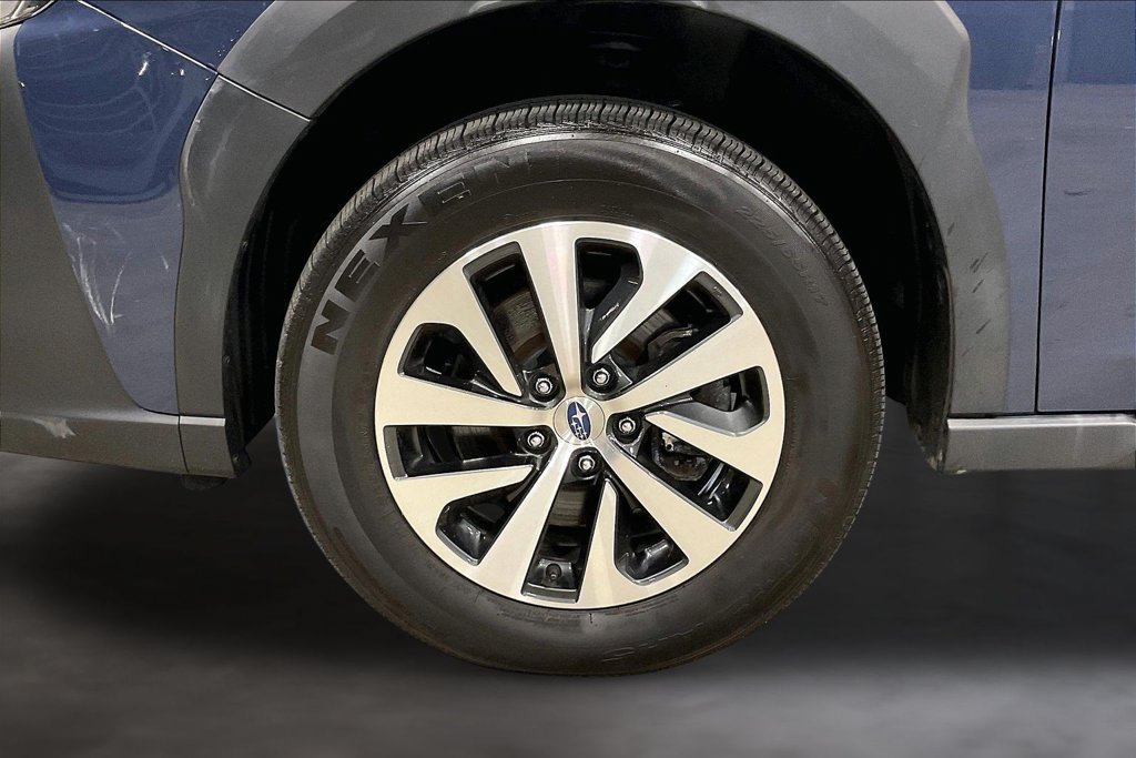 Used 2024 Subaru Outback Premium AWD/4WD image 35
