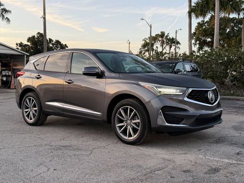 Used 2020 Acura RDX FWD w/ Technology Package image 2