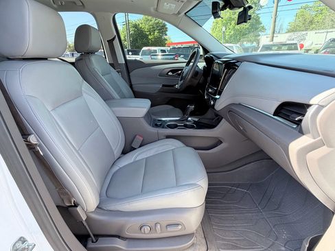 Used 2020 Chevrolet Traverse Premier w/ LPO, Floor Liner Package FWD image 25