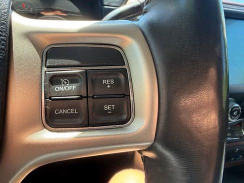 Used 2014 RAM 2500 Laramie w/ Convenience Group AWD/4WD image 23