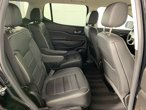 Used 2023 GMC Acadia Denali w/ Denali Technology Package FWD image 40