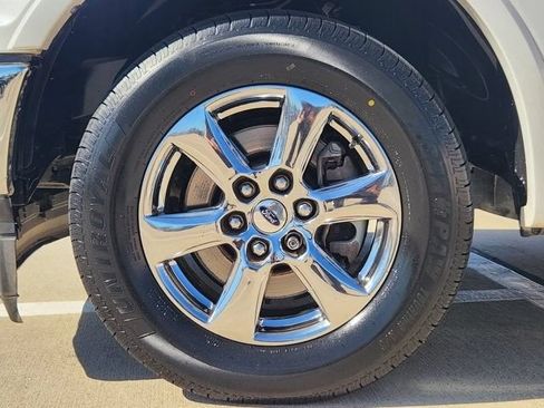 Used 2019 Ford F150 Lariat RWD image 10