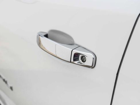 Used 2021 GMC Canyon Denali image 41