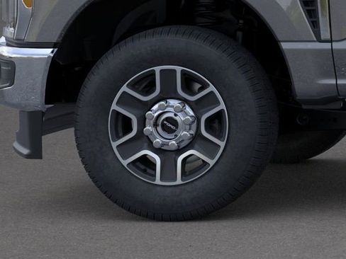 New 2025 Ford F250 XLT image 19