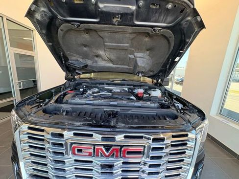 Used 2024 GMC Sierra 2500 Denali w/ Denali Reserve Package AWD/4WD image 37