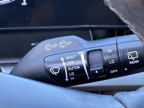 Used 2023 Kia Sportage EX FWD image 19