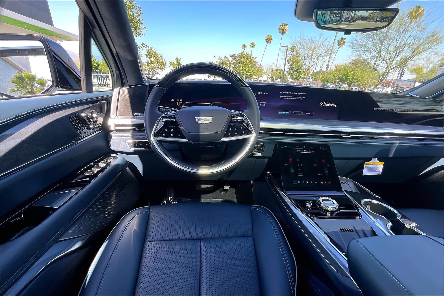 New 2026 Cadillac Escalade IQ Luxury 2 w/ LPO, Floor Liner Package AWD/4WD image 23