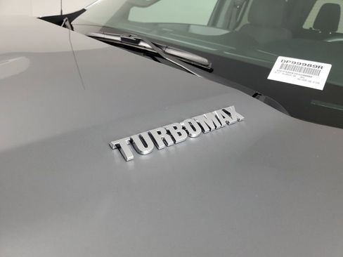 Used 2025 Chevrolet Silverado 1500 Custom image 11