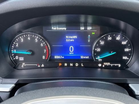 Used 2022 Ford Explorer XLT image 9