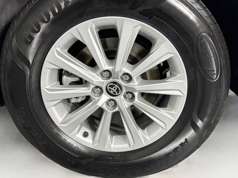 Used 2025 Toyota Grand Highlander FWD image 34