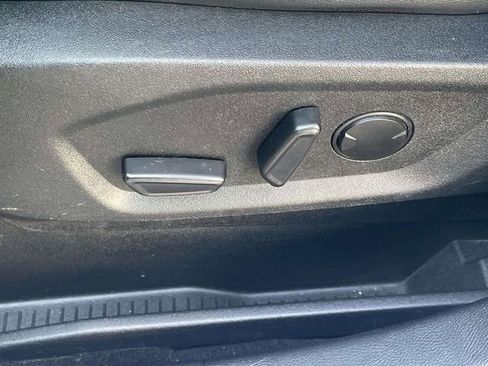 Used 2020 Ford Edge Titanium w/ Equipment Group 301A FWD image 15