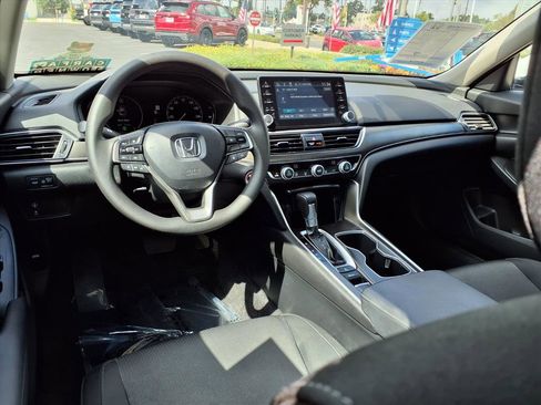 Used 2022 Honda Accord LX image 12