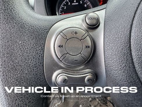 Used 2014 Nissan Versa SV w/ Convenience Package image 15